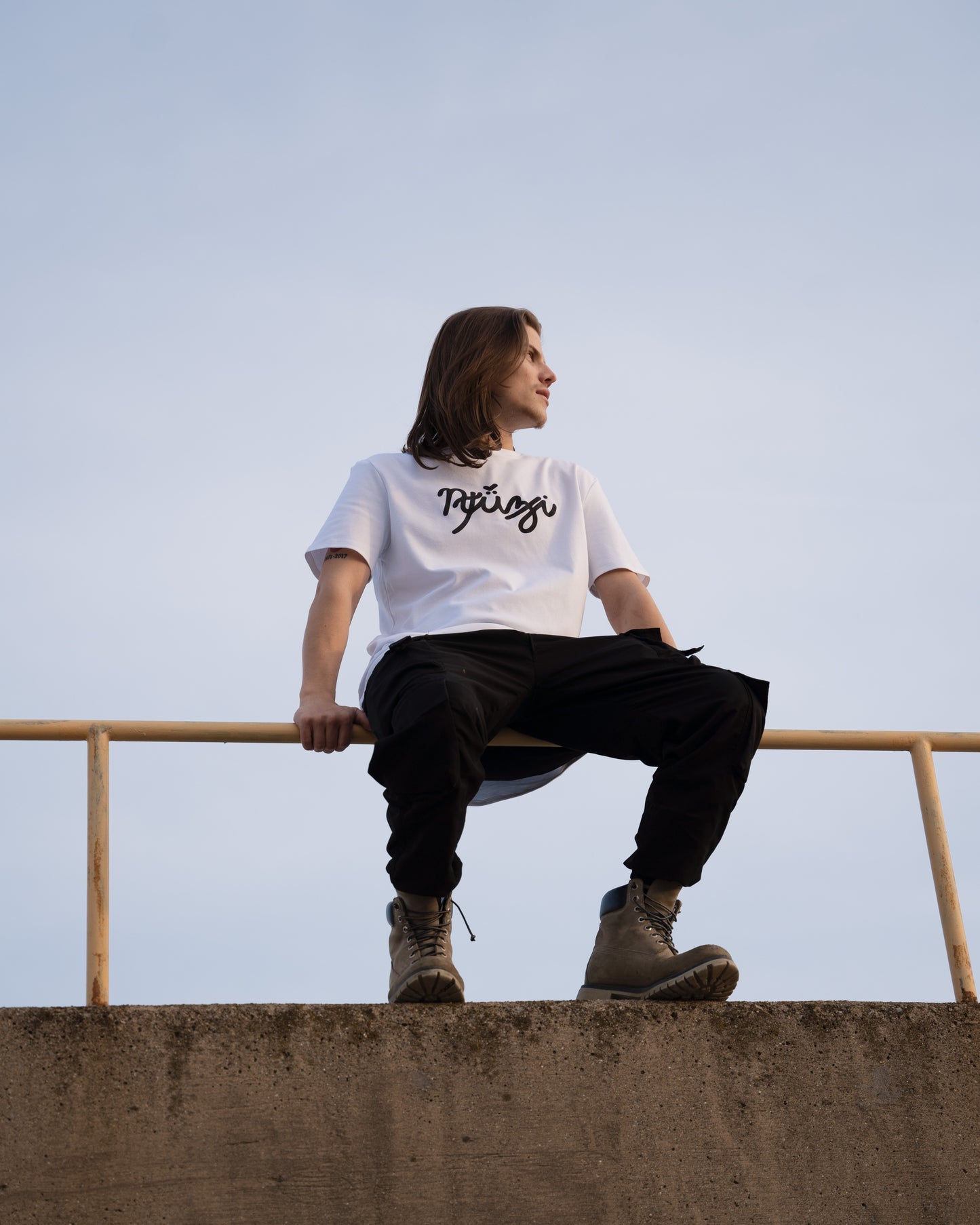TAGGED T-SHIRT - WHITE