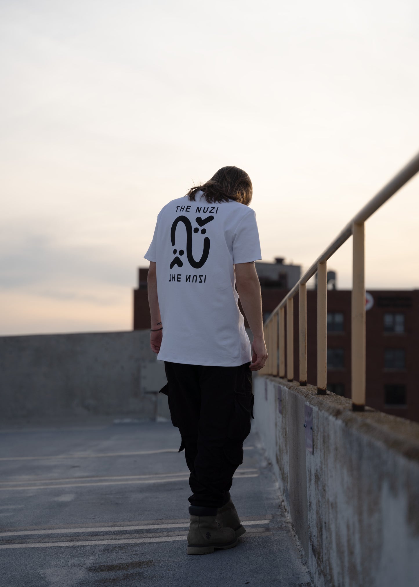 TAGGED T-SHIRT - WHITE