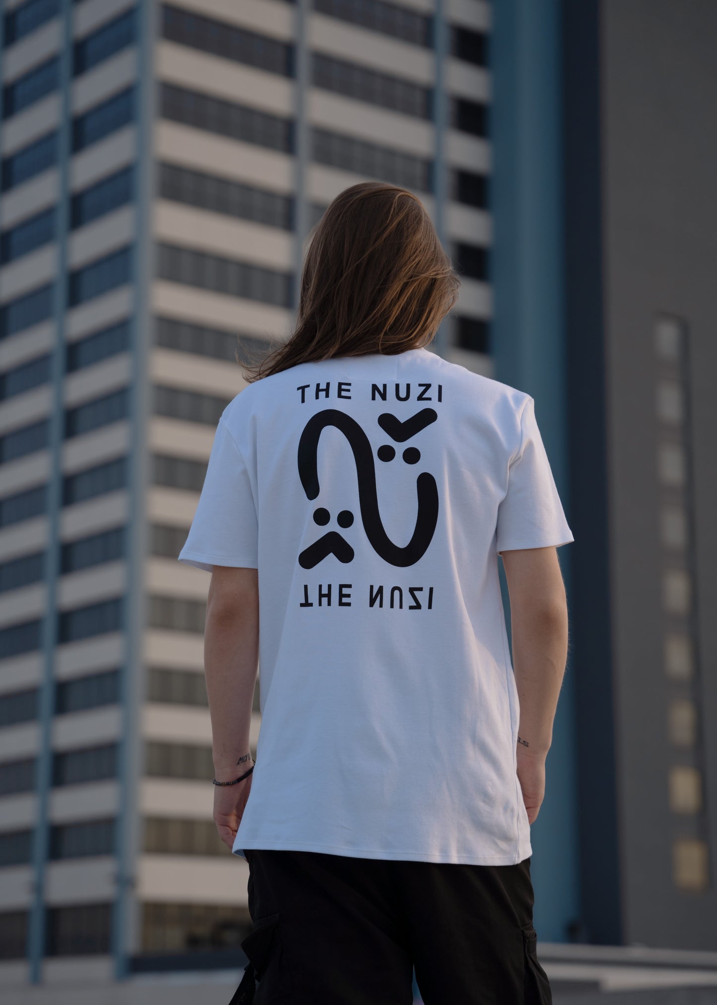 TAGGED T-SHIRT - WHITE