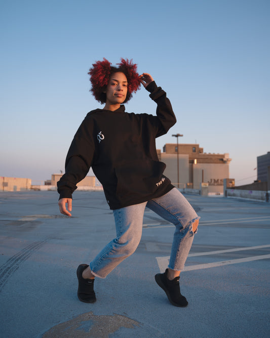 OVERFIT NUZI HOODIE